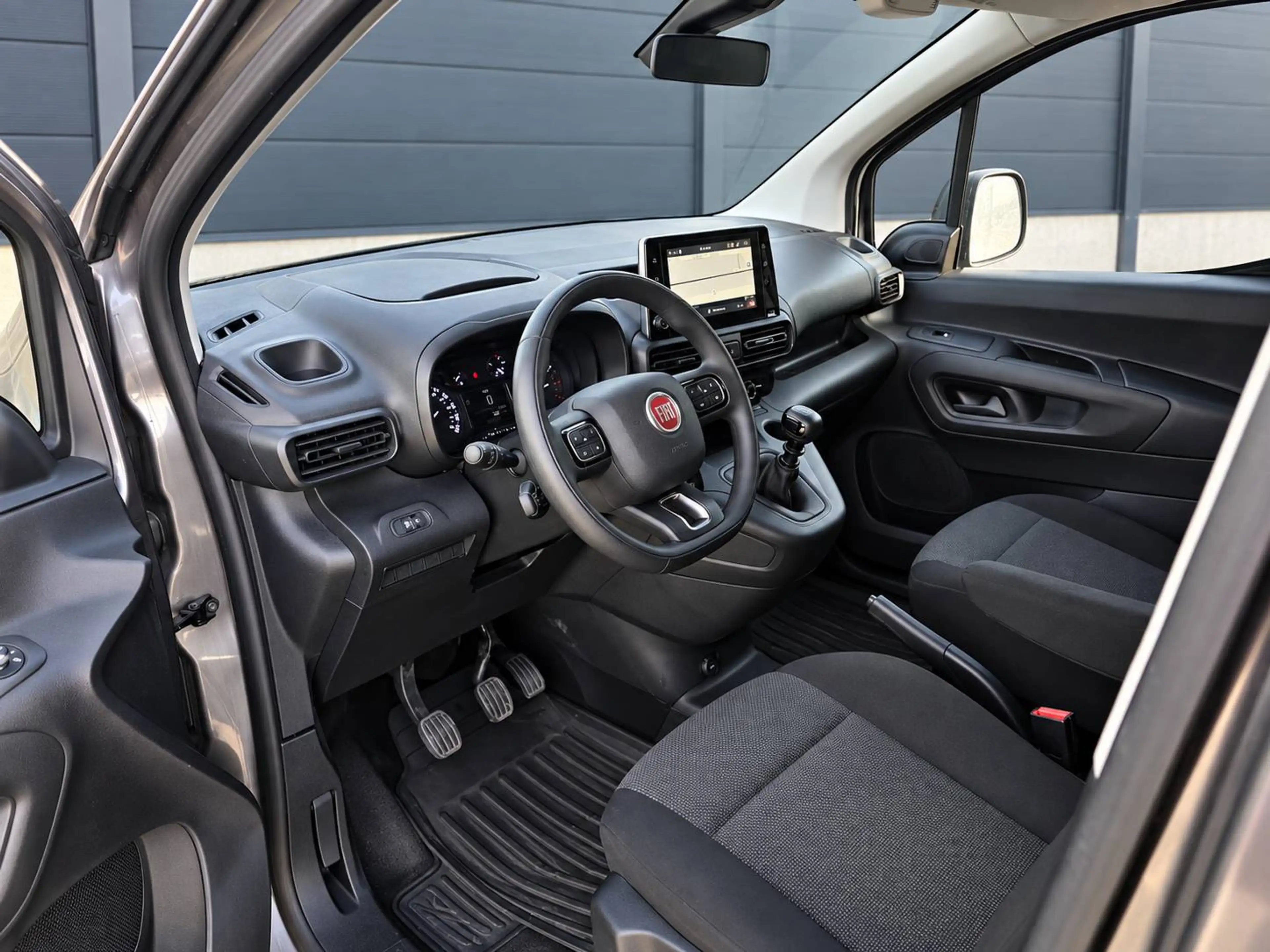 Fiat Doblo 1.5 BlueHDI L1 / TVA-BTW RECUP / PDC / CLIM / CARPLAY — photo 2