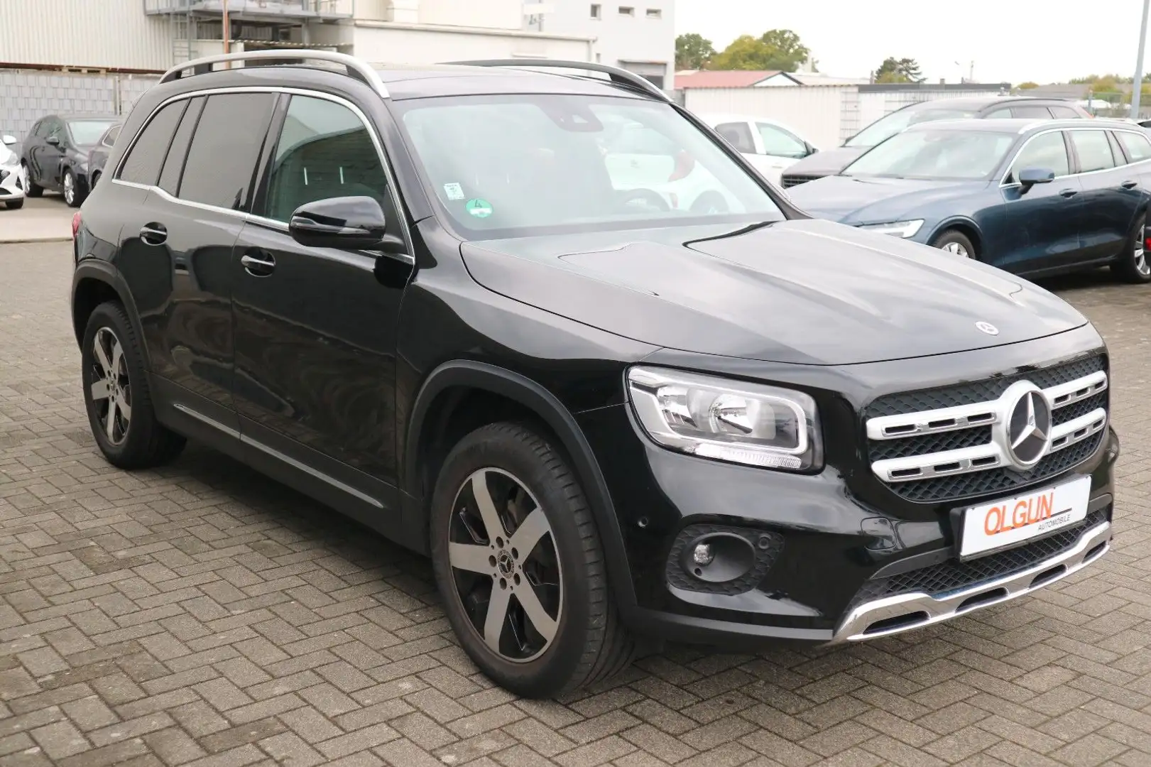Mercedes-Benz GLB 200 Aut. Progressive *7-SITZ*PANO*NAVI* Noir - 2