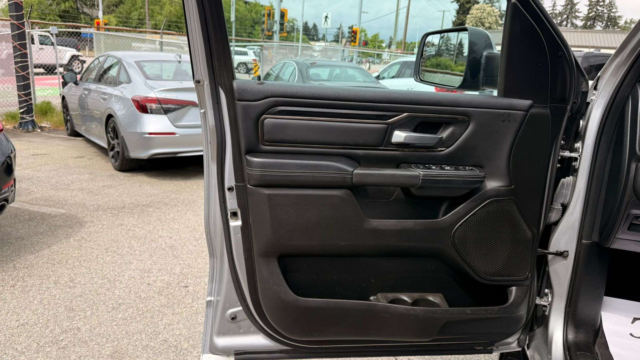 2023 RAM 1500 — view 15