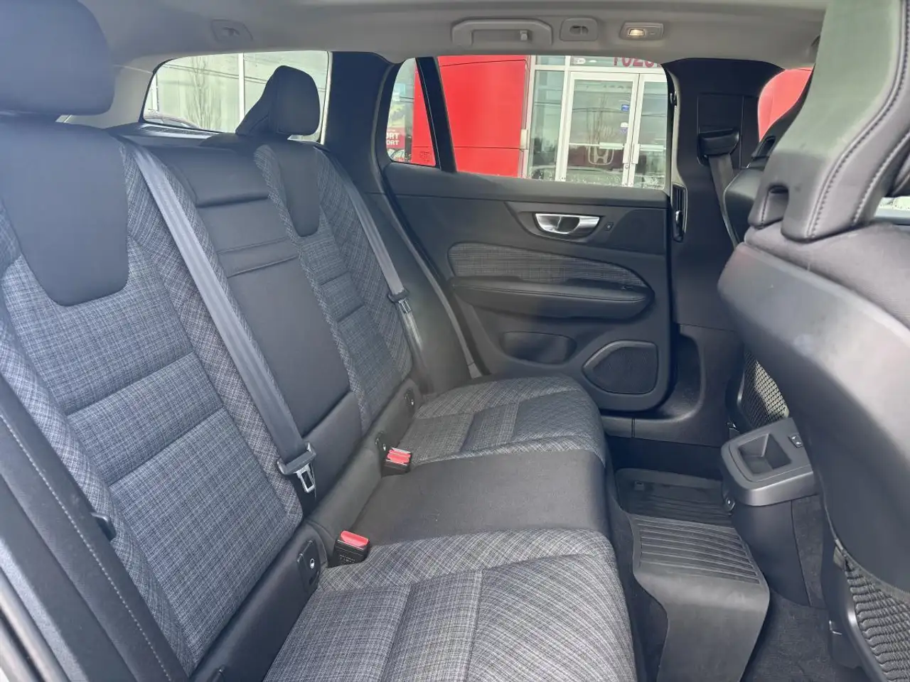 Volvo V60 снимка Volvo V60