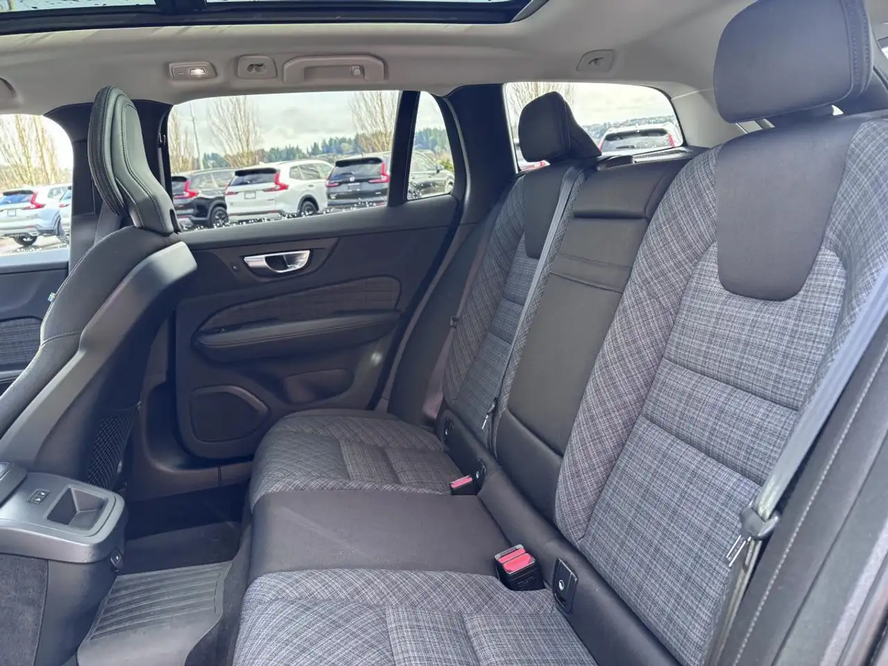 Volvo V60 снимка Volvo V60