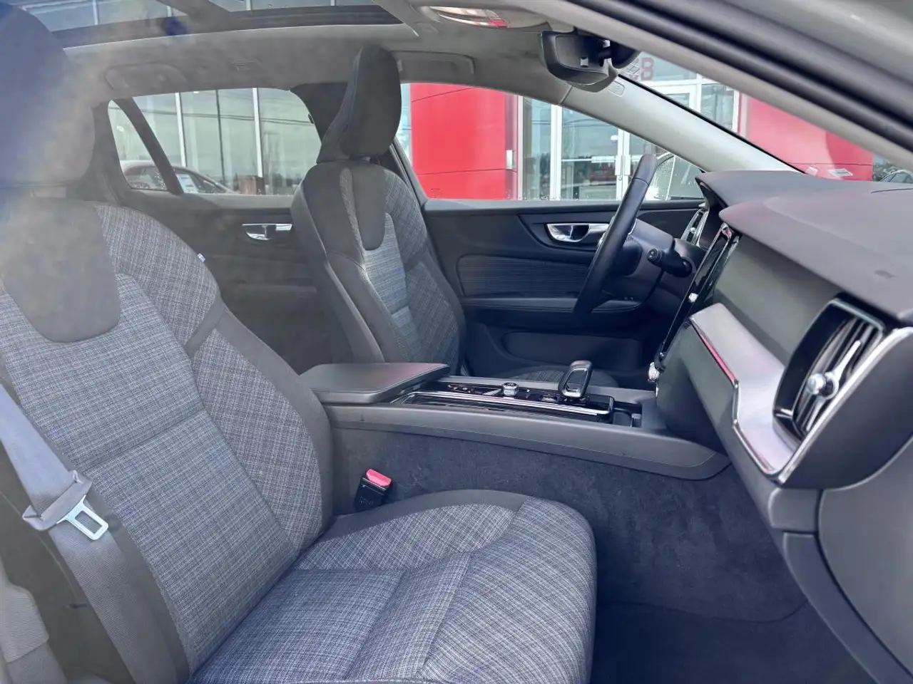Volvo V60 снимка Volvo V60