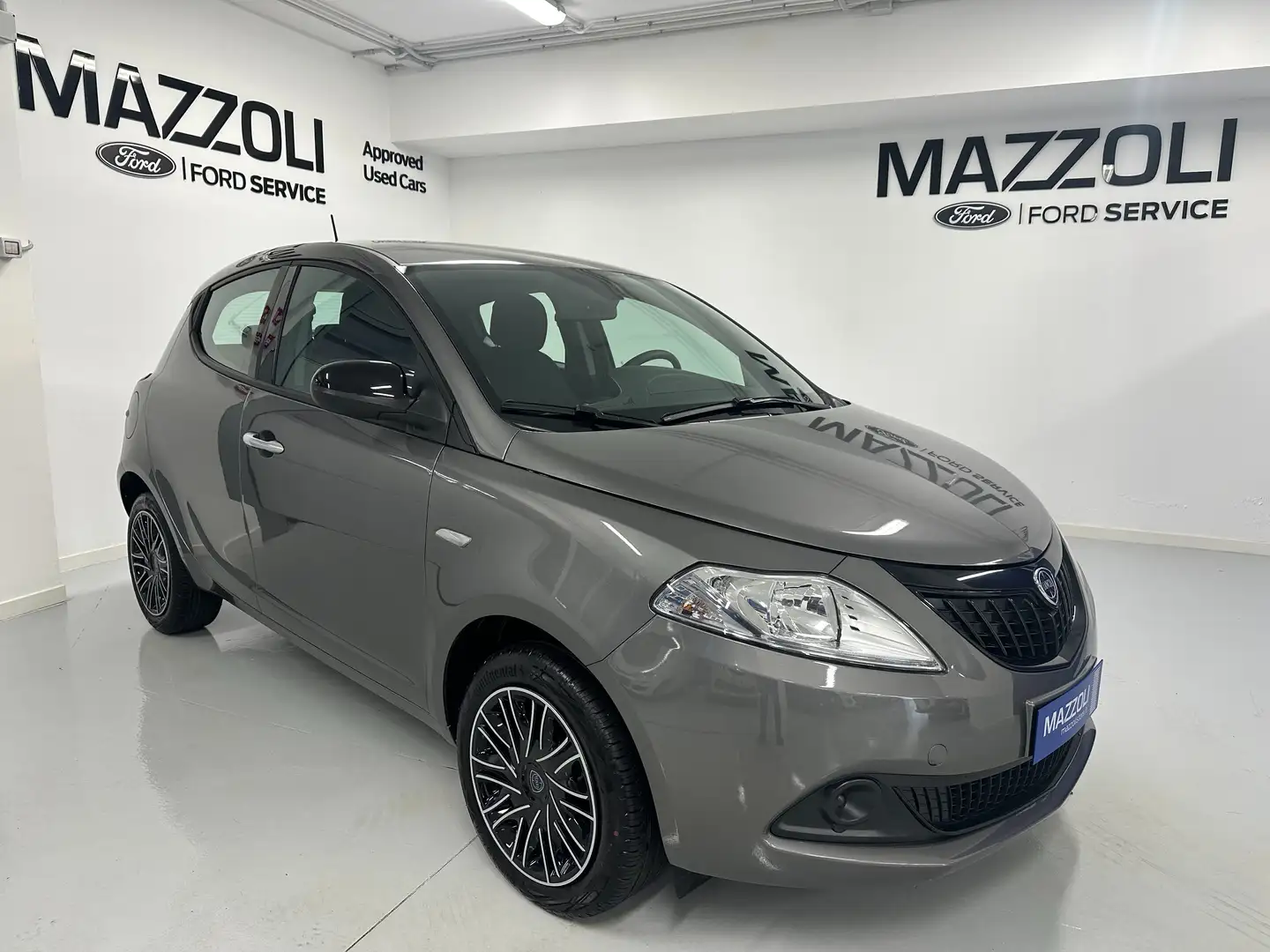 Lancia Ypsilon 1.0 firefly hybrid Oro S&S 5 posti Серый - 1