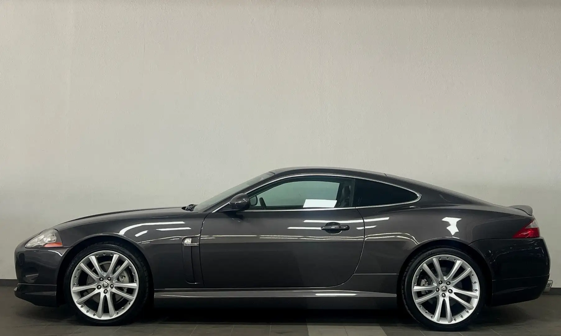 Jaguar XK8 XK60 Coupe Anniversary Edition Grau - 2