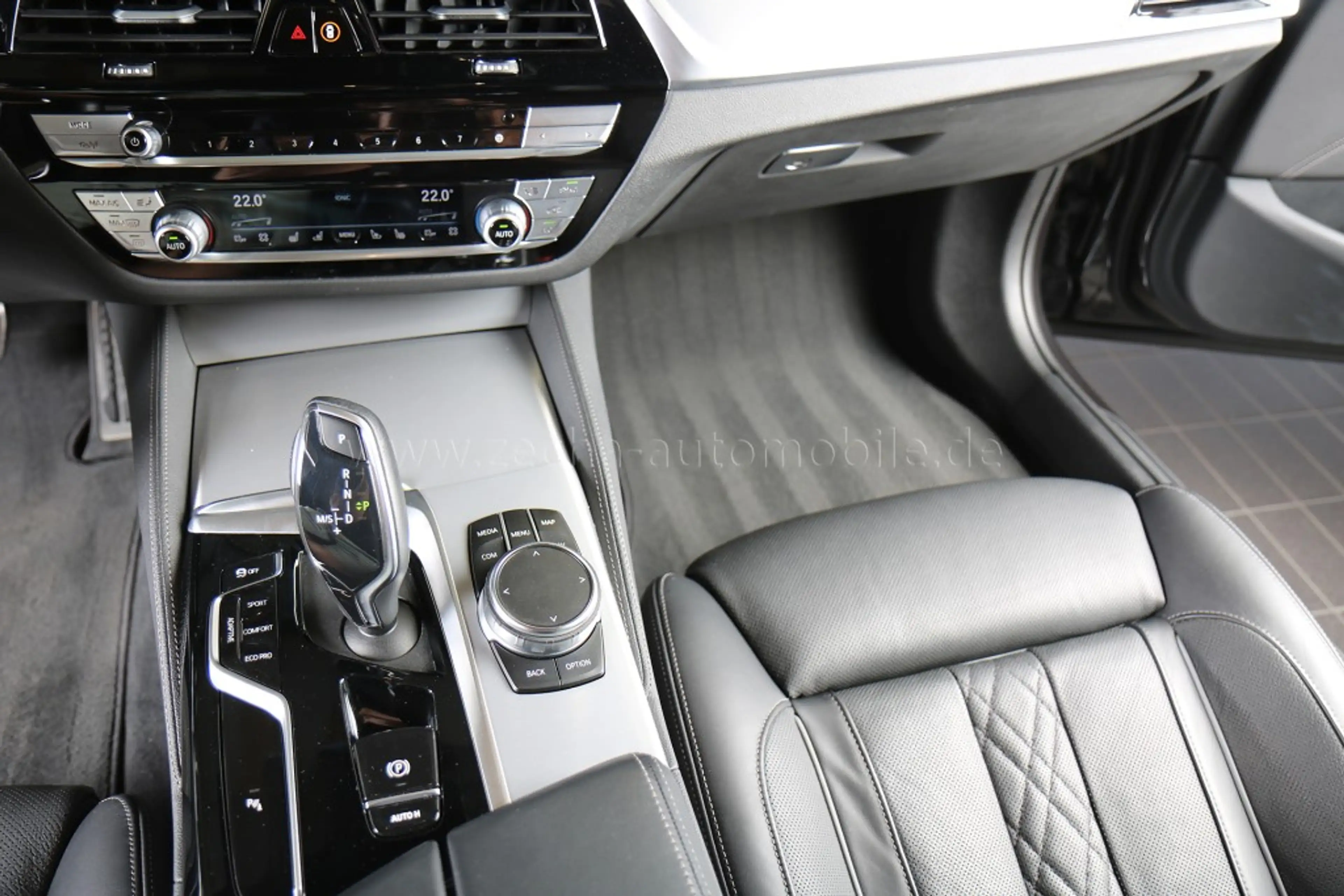 BMW 540 d xDr.Tour.M-SportPRO.Panod.AHK.Standhzg.20 — photo 9