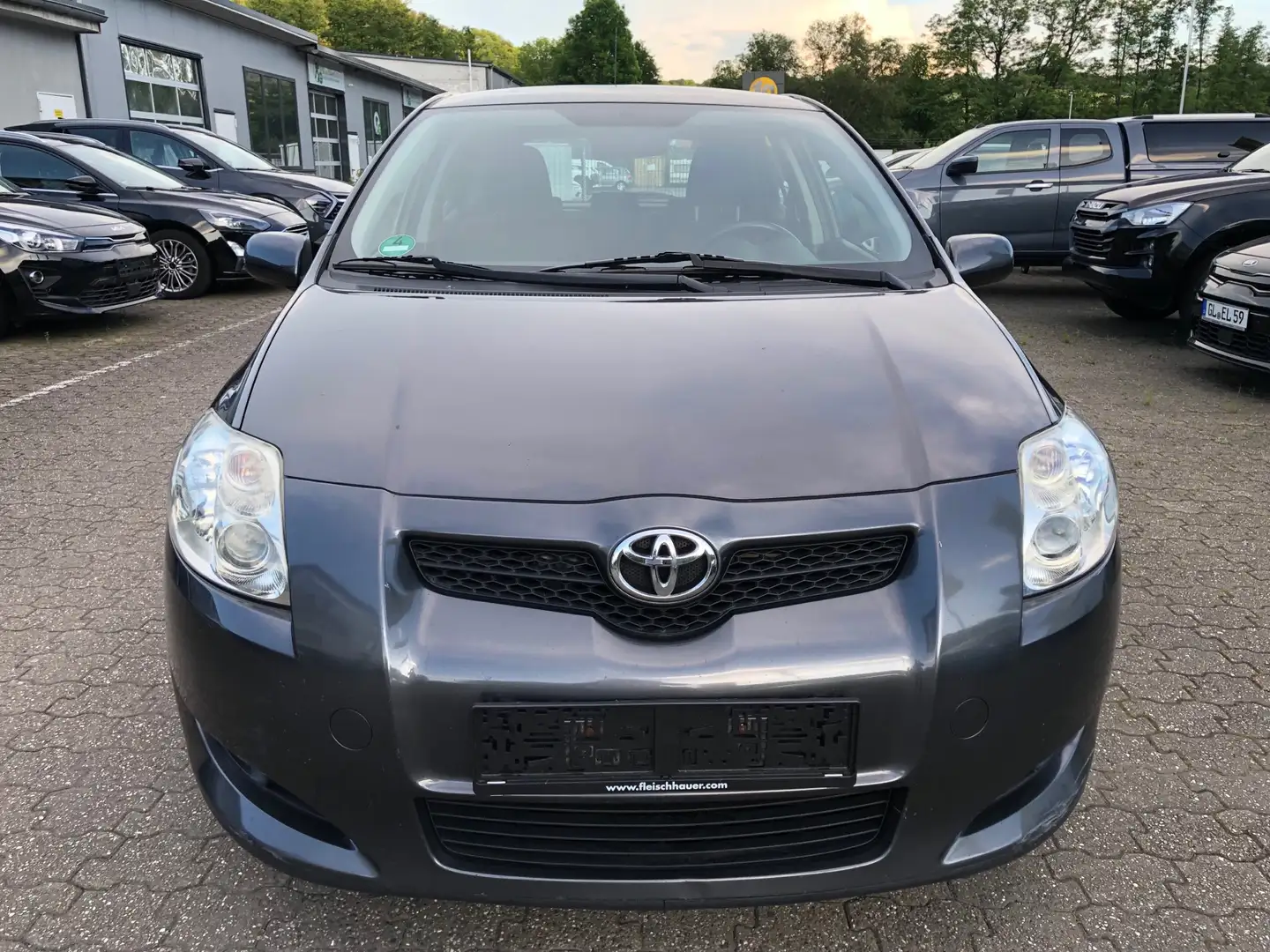 Toyota Auris 1.6 VVT-i Luna, 1 Hand, TÜV/AU: NEU Grijs - 1