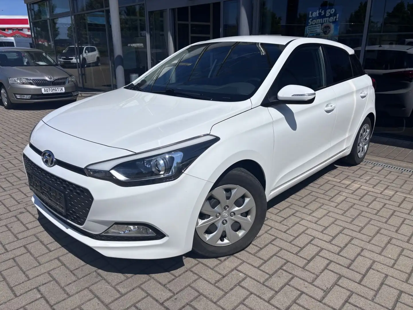 Hyundai i20 1.Hand, Automatik, abnehm. AHK, Sitzhzg Wit - 1
