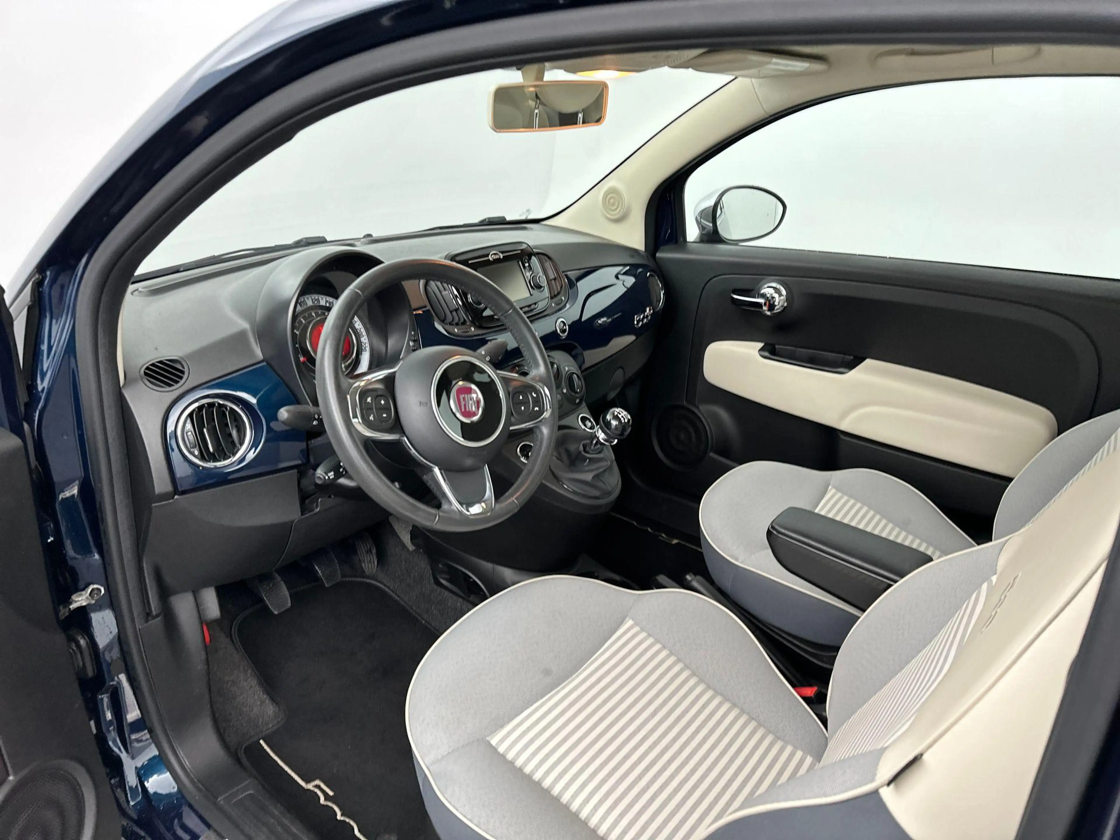 Fiat 500C 0.9 TwinAir Turbo Lounge | Navigatie | Parkeersens — photo 2