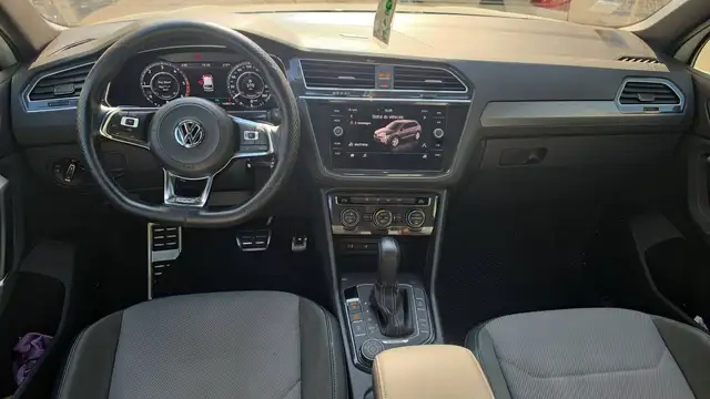 Volkswagen Tiguan view 11