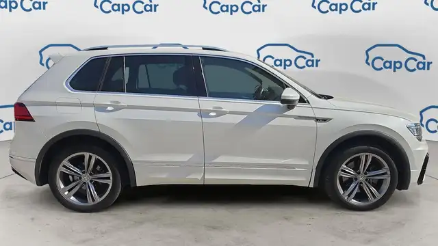 Volkswagen Tiguan view 4