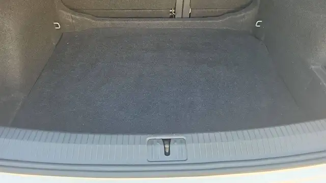 Volkswagen Tiguan view 14