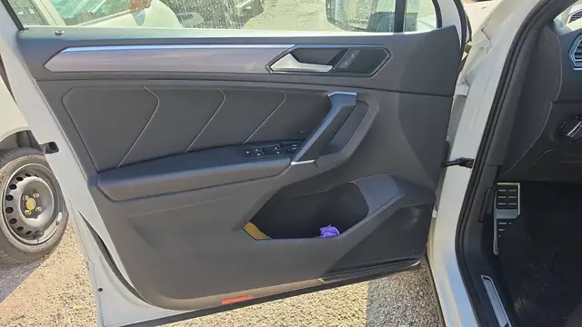 Volkswagen Tiguan view 7