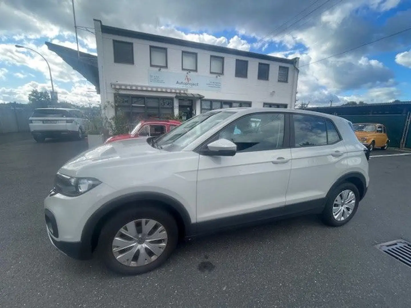 Volkswagen T-Cross Basis Grau - 1