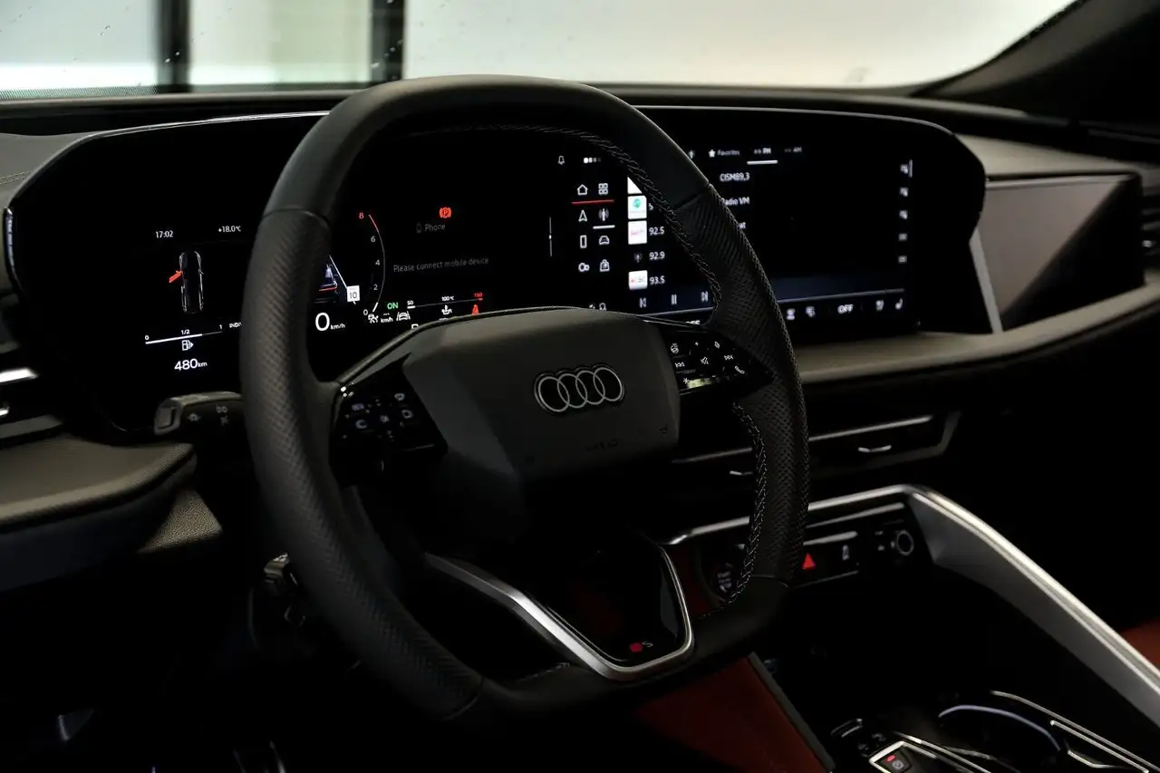 Audi SQ5 снимка Audi SQ5