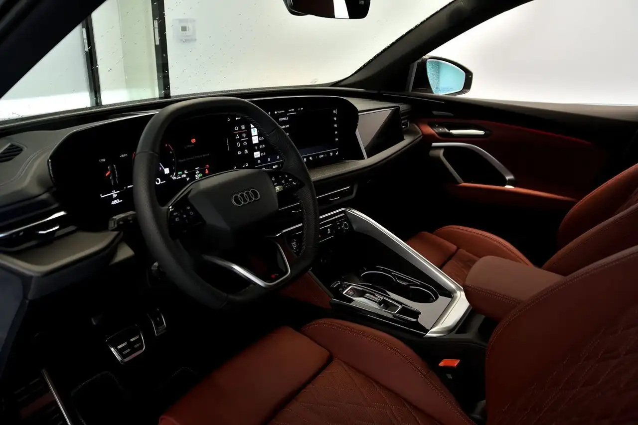 Audi SQ5 снимка Audi SQ5