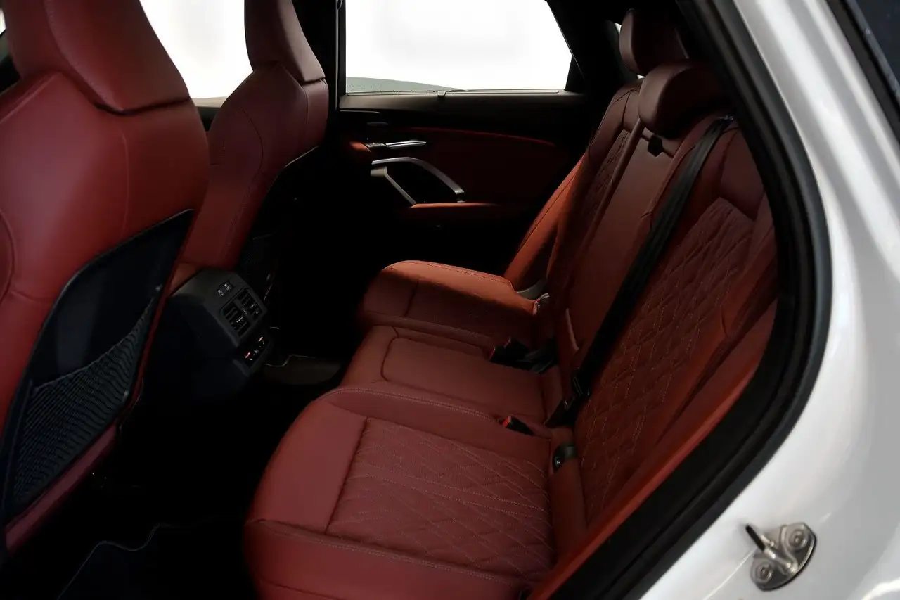 Audi SQ5 снимка Audi SQ5