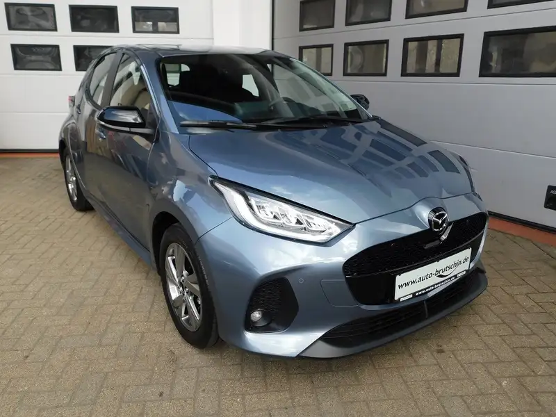 MAZDA 2