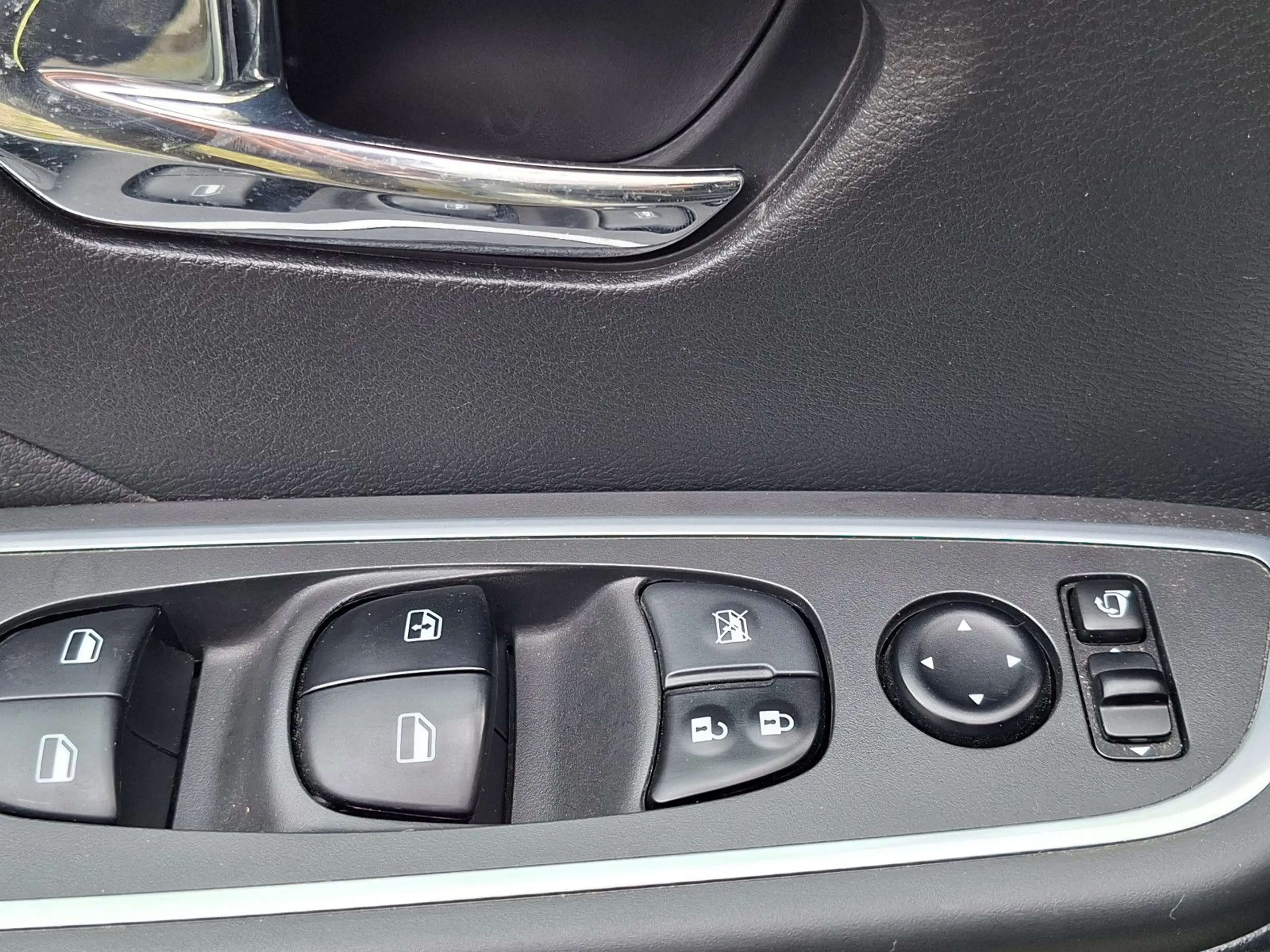 Nissan Micra N-Sport 1.0 IG-T 92 PS LED Navi SHZ — photo 13