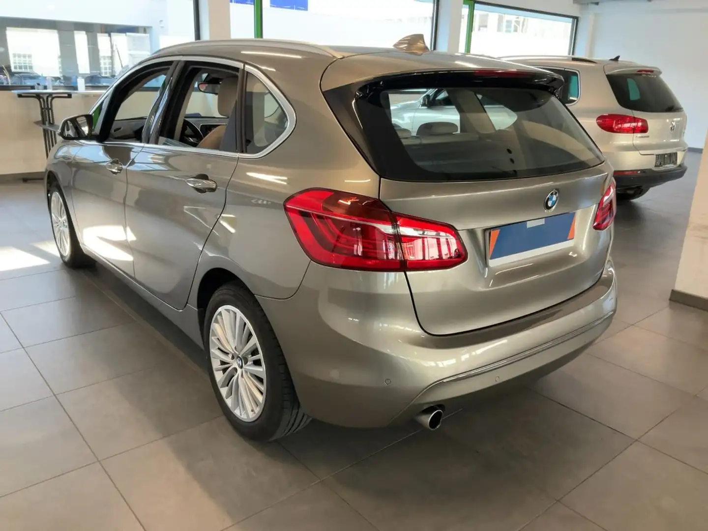 BMW 218 218i Active Tourer Luxury Line Grau - 2