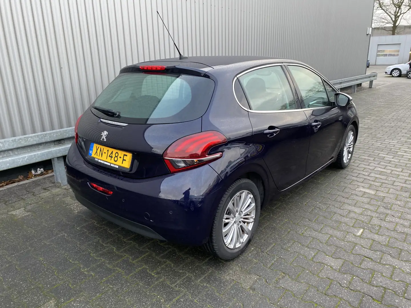 Peugeot 208 1.2 PureTech GT-line AUTOMAAT, 133Dkm, Apple CarPl Blau - 2