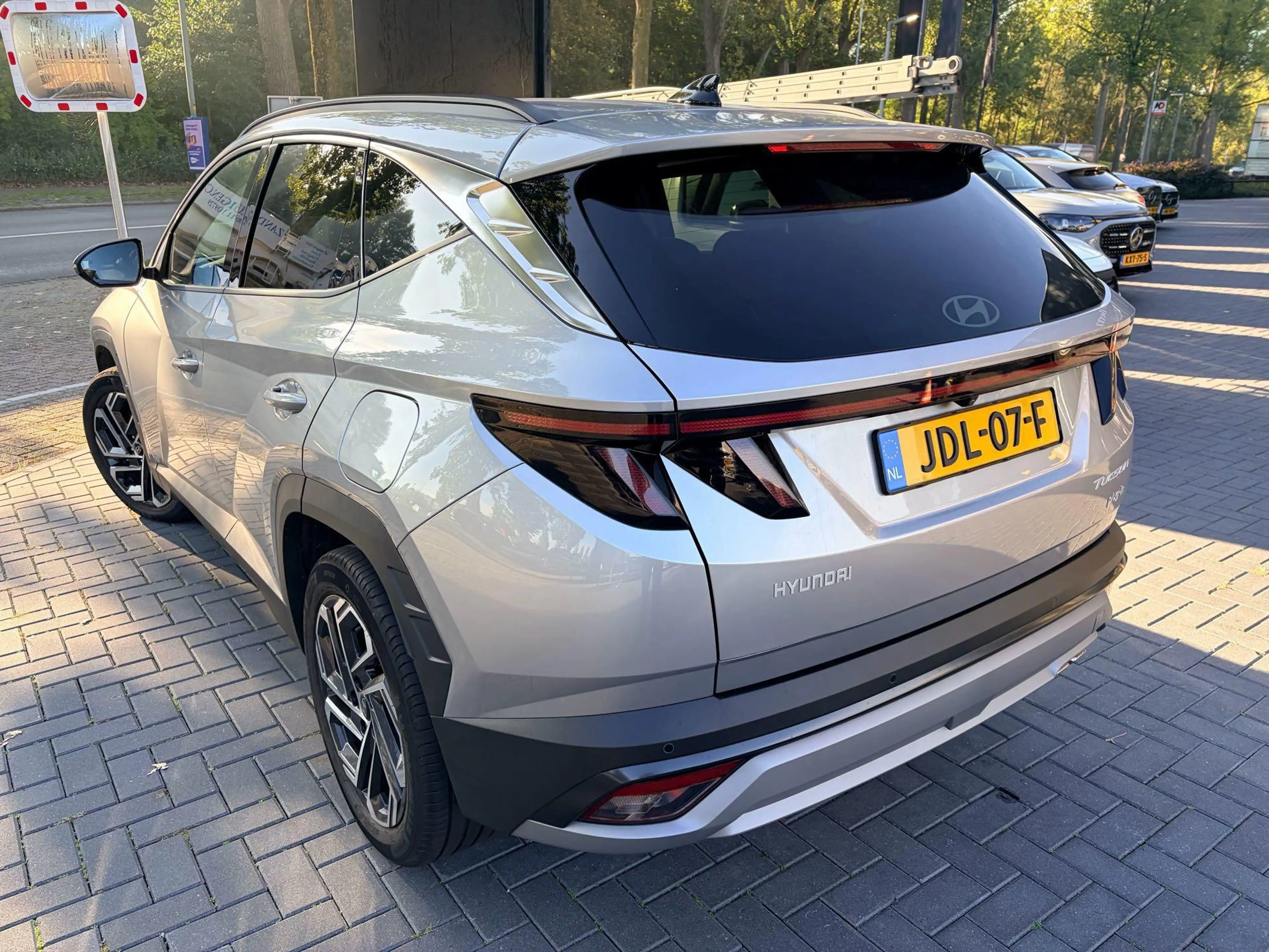 Hyundai TUCSON 1.6 T-GDI PHEV Comfort Smart | FACELIFT | CAMERA | — photo 3