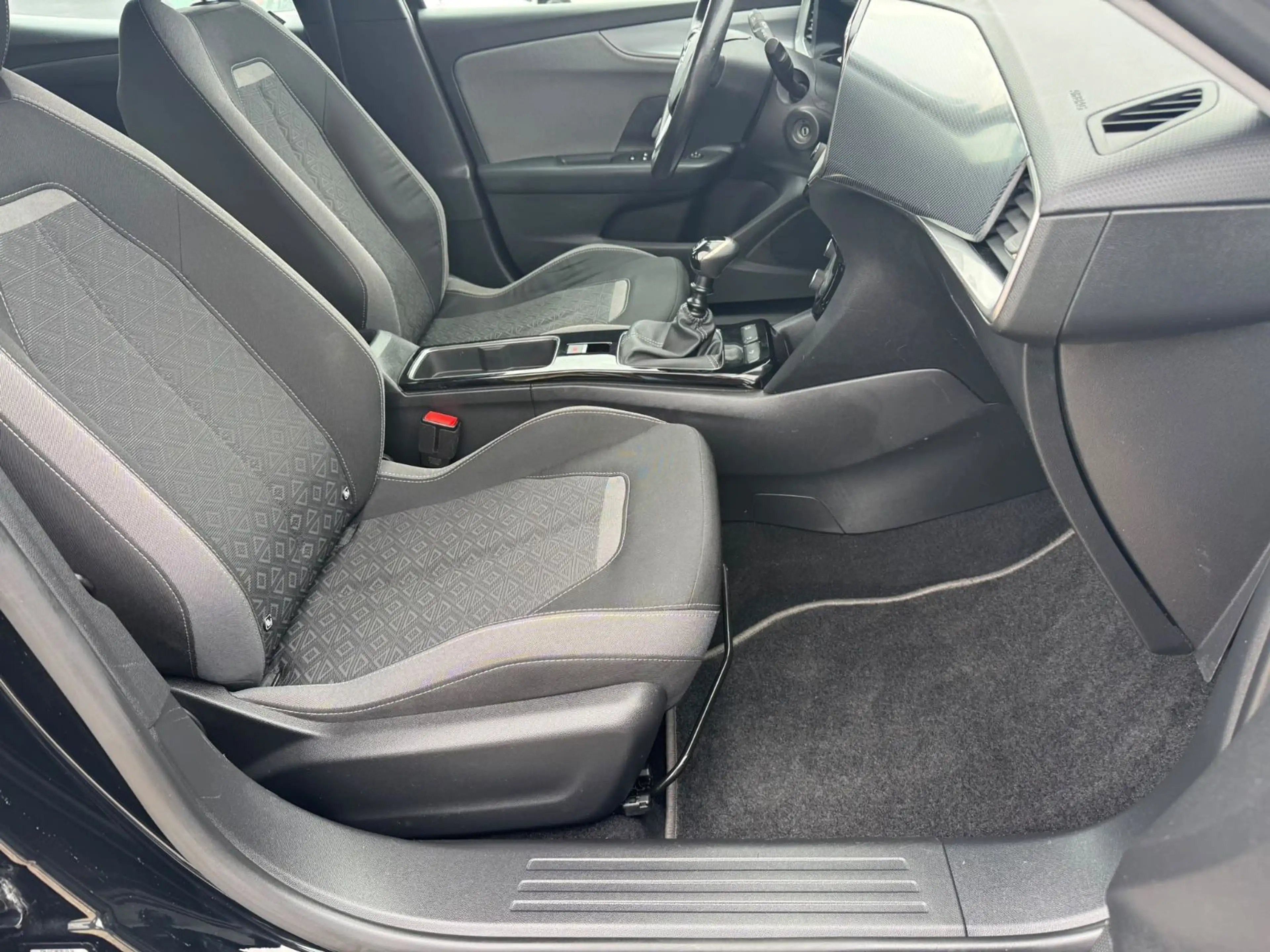 Opel Mokka Edition LED Kamera PDC Winterpaket — photo 9