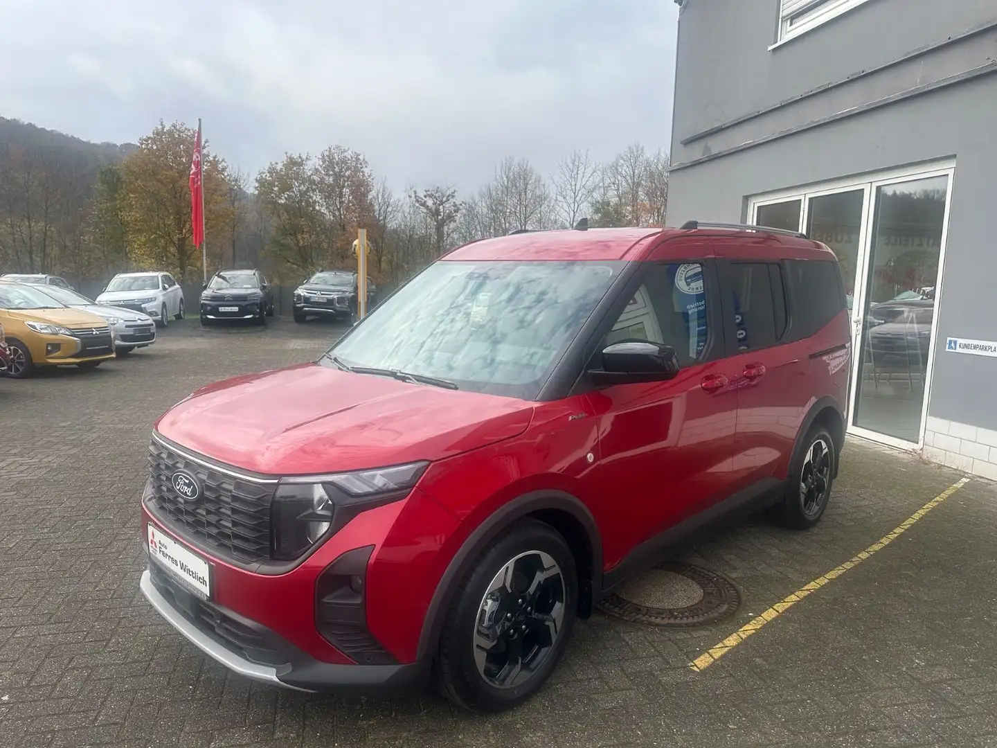 Ford Tourneo Courier Active Automatik , Sitzheizung ! Rot - 2