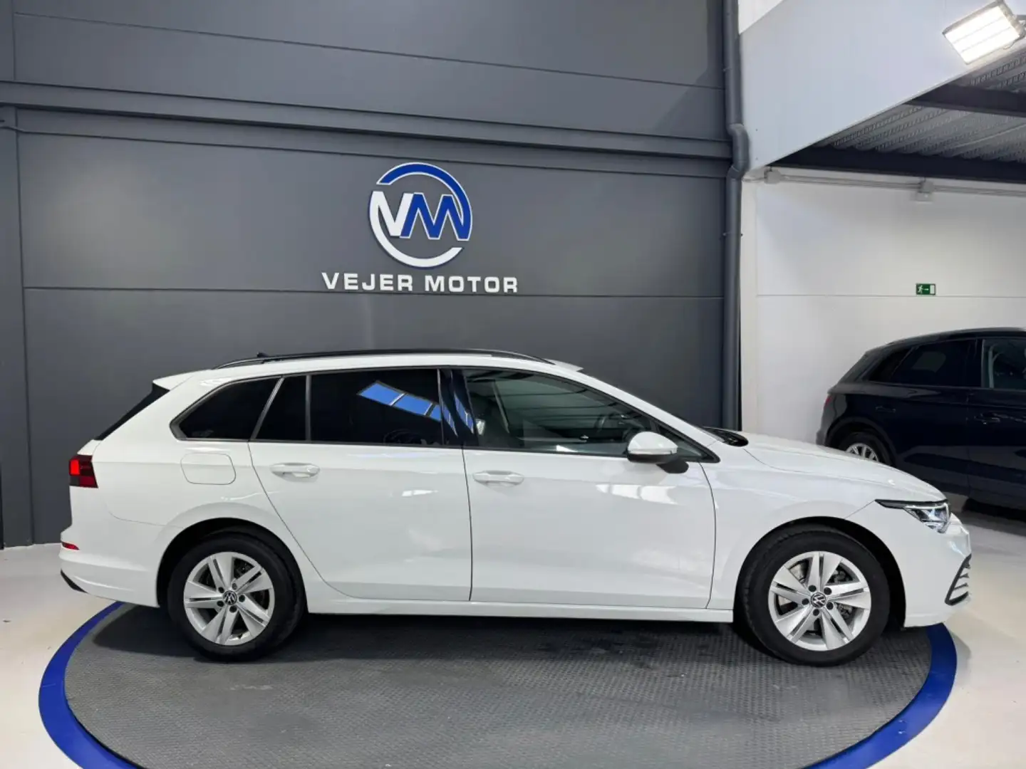 Volkswagen Golf Variant 2.0TDI 85kW Weiß - 2