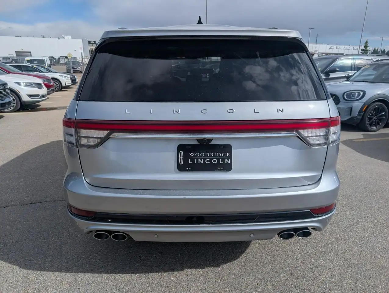 Lincoln Aviator снимка Lincoln Aviator