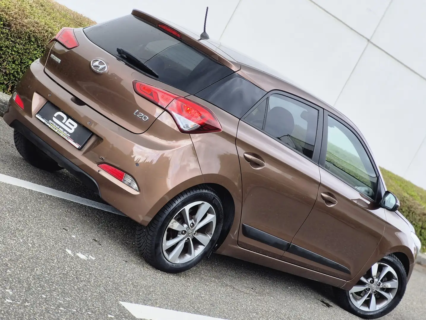 Hyundai i20 *** 1.4i - Airco - Pdc - Cruise - USB - Garantie** Brons - 2