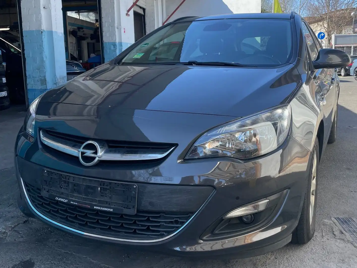 Opel Astra Style Grau - 1