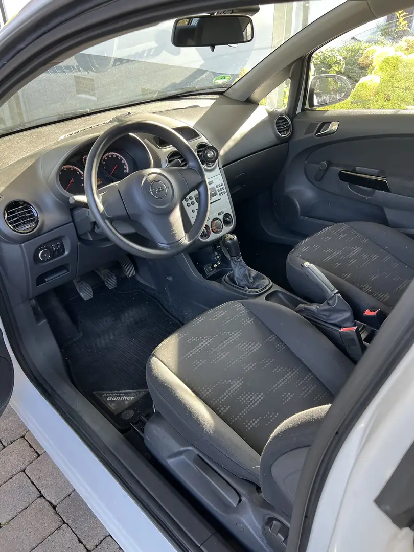 Opel Corsa 1.2 (ecoFLEX) Selection - 2