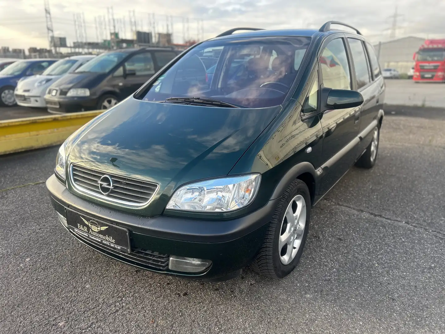 Opel Zafira SELECTION Зелёный - 1