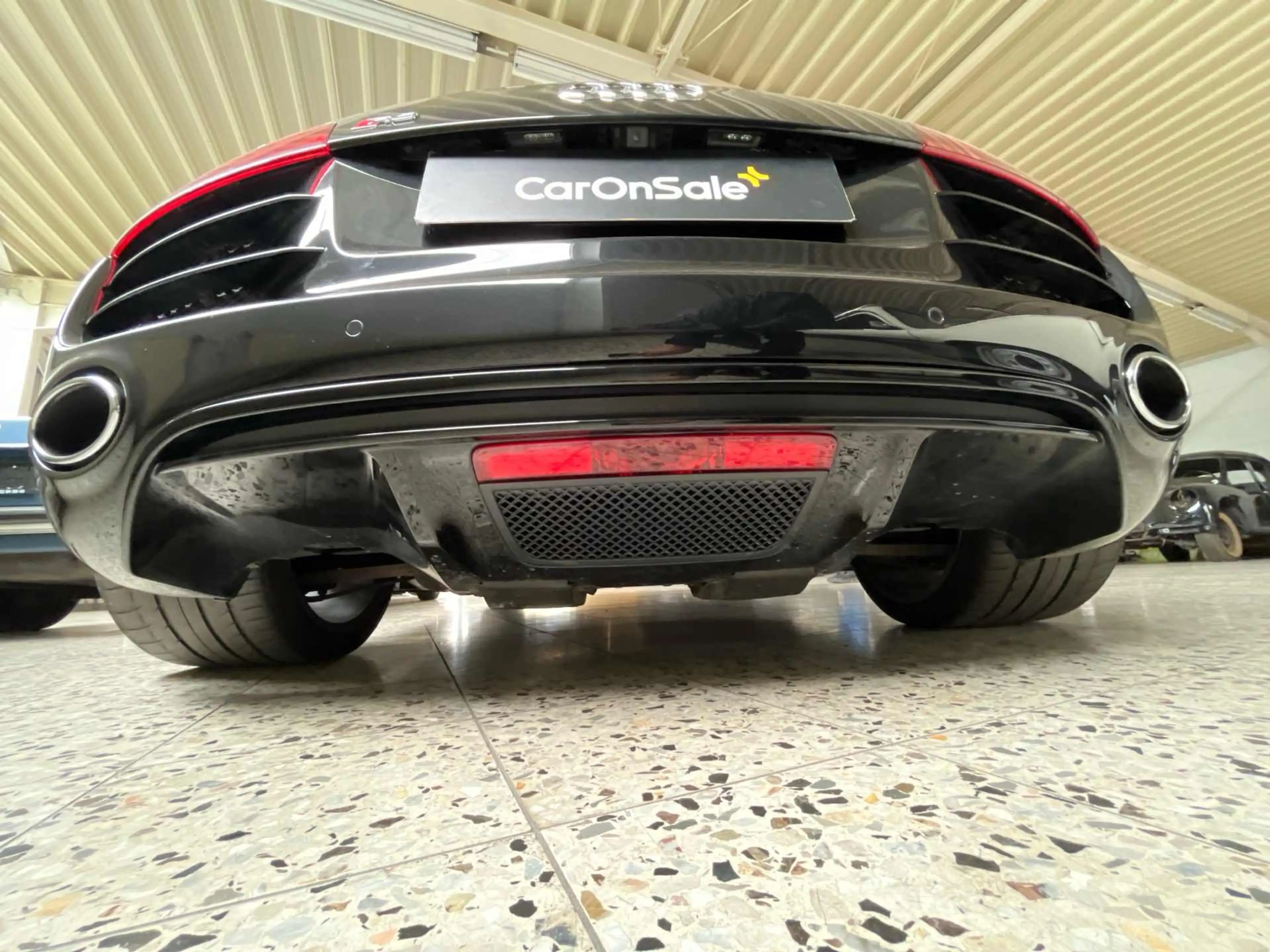 Audi R8 4.2 FSI quattro — photo 3
