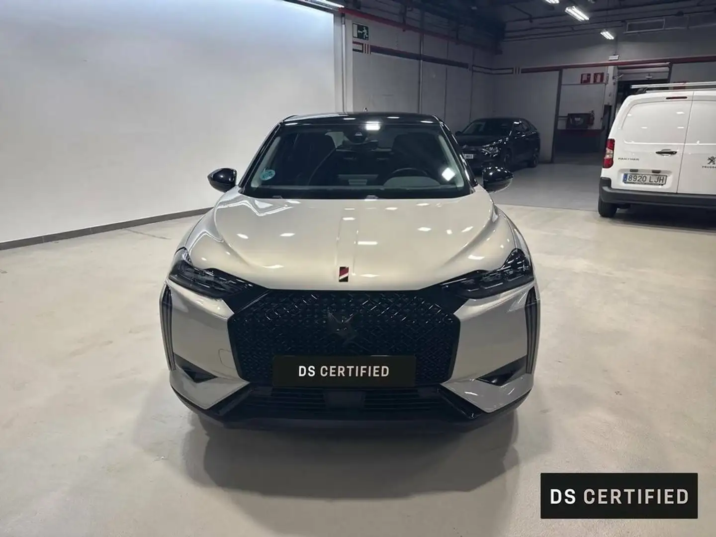 DS Automobiles DS 3 PureTech 96kW Auto. Performance Line Gris - 2