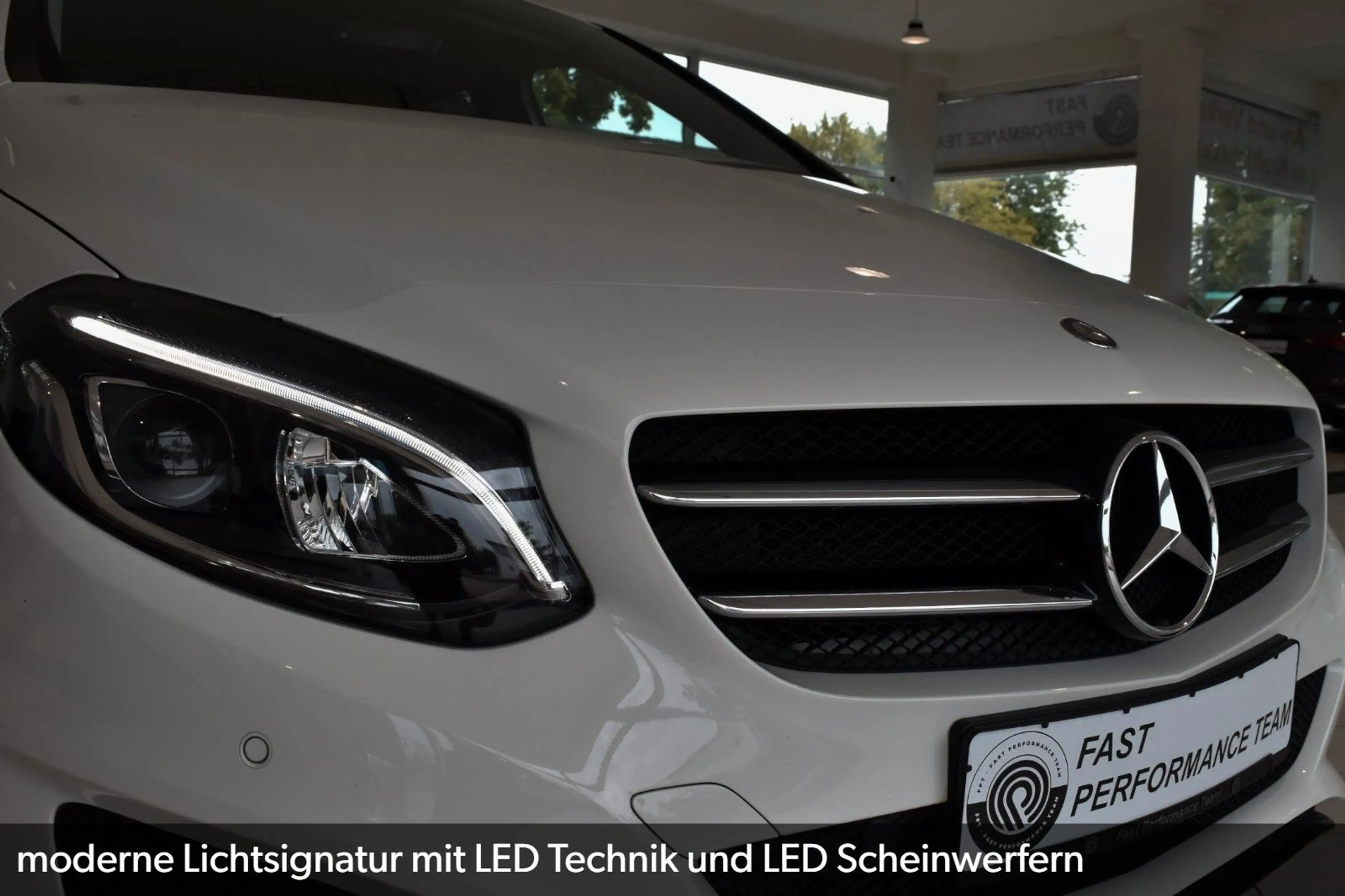 Mercedes-Benz B 220 4Matic~Navi~Automatik~Night~Klima~18 Zoll — photo 10