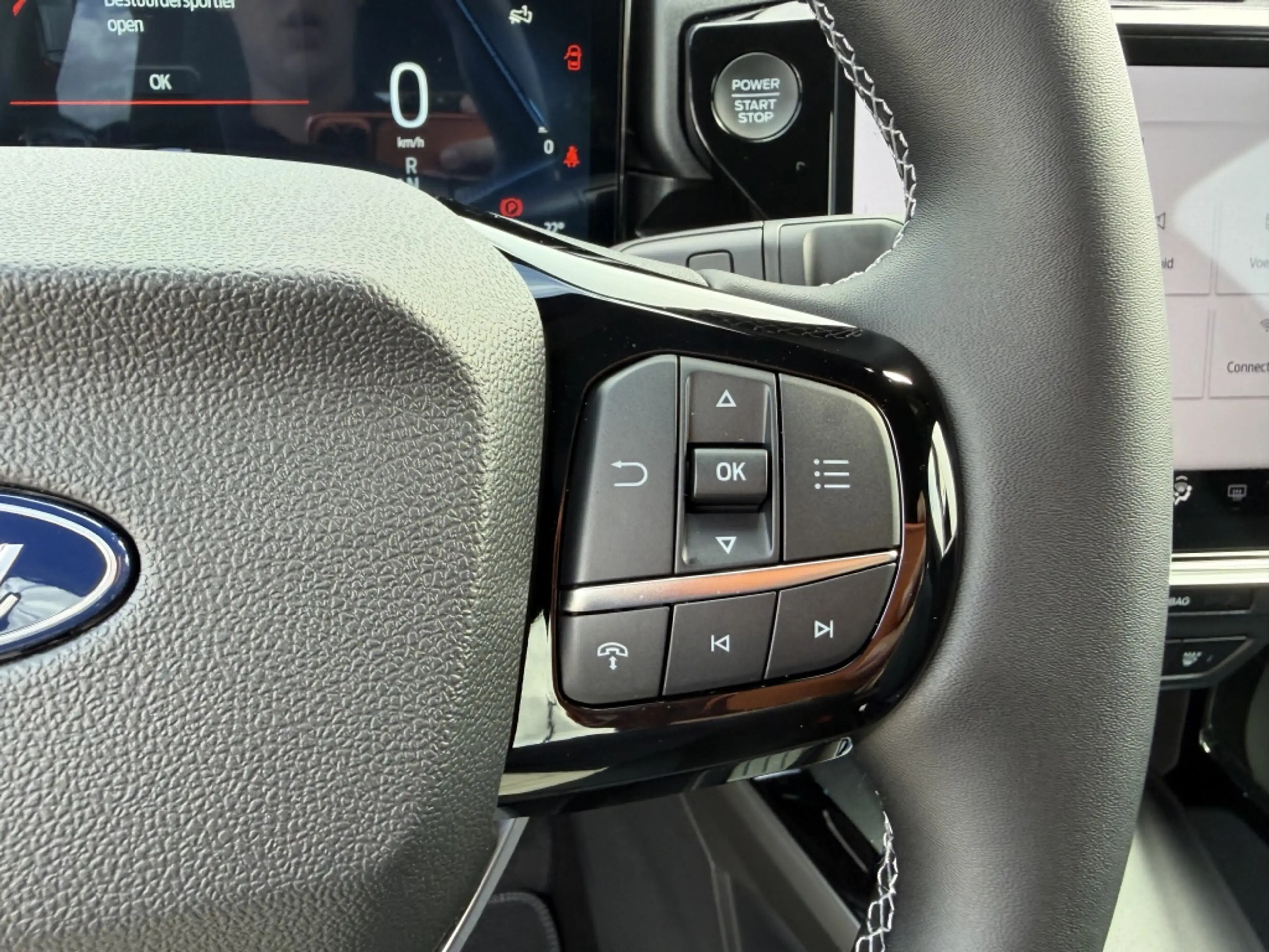 Ford Puma Gen-E BlueCr Edt 47 kWh — photo 15