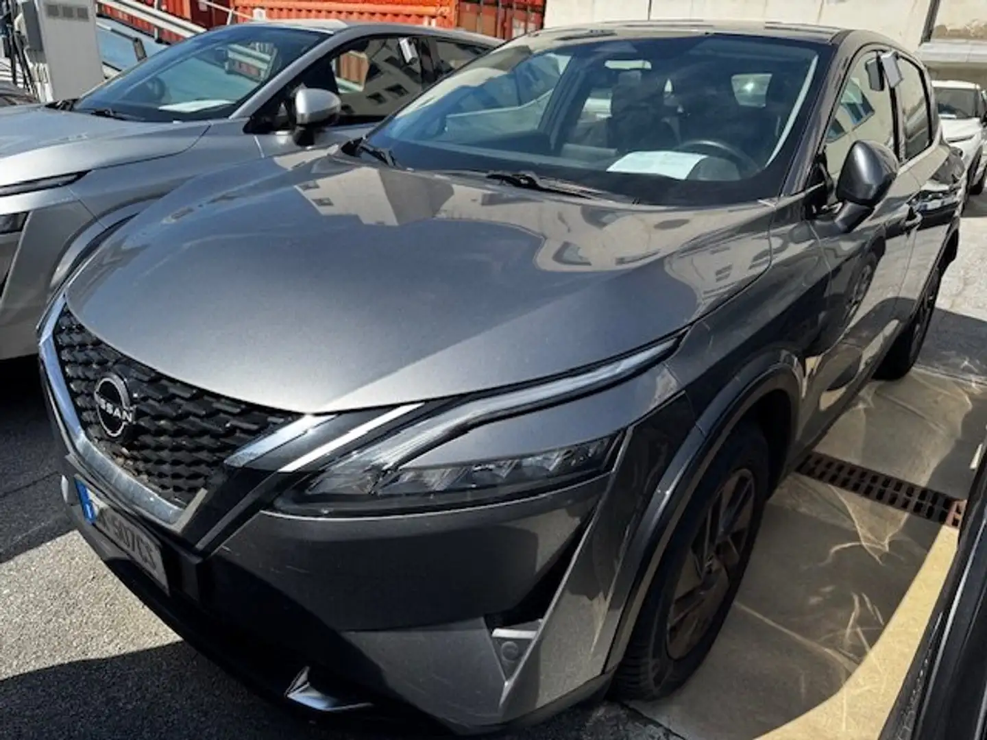 Nissan Qashqai 1.3 mhev Business 2WD 140cv Zilver - 1