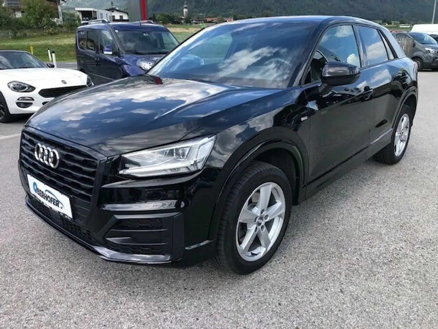 Audi Q2 35 TDI sport quattro Schwarz - 1