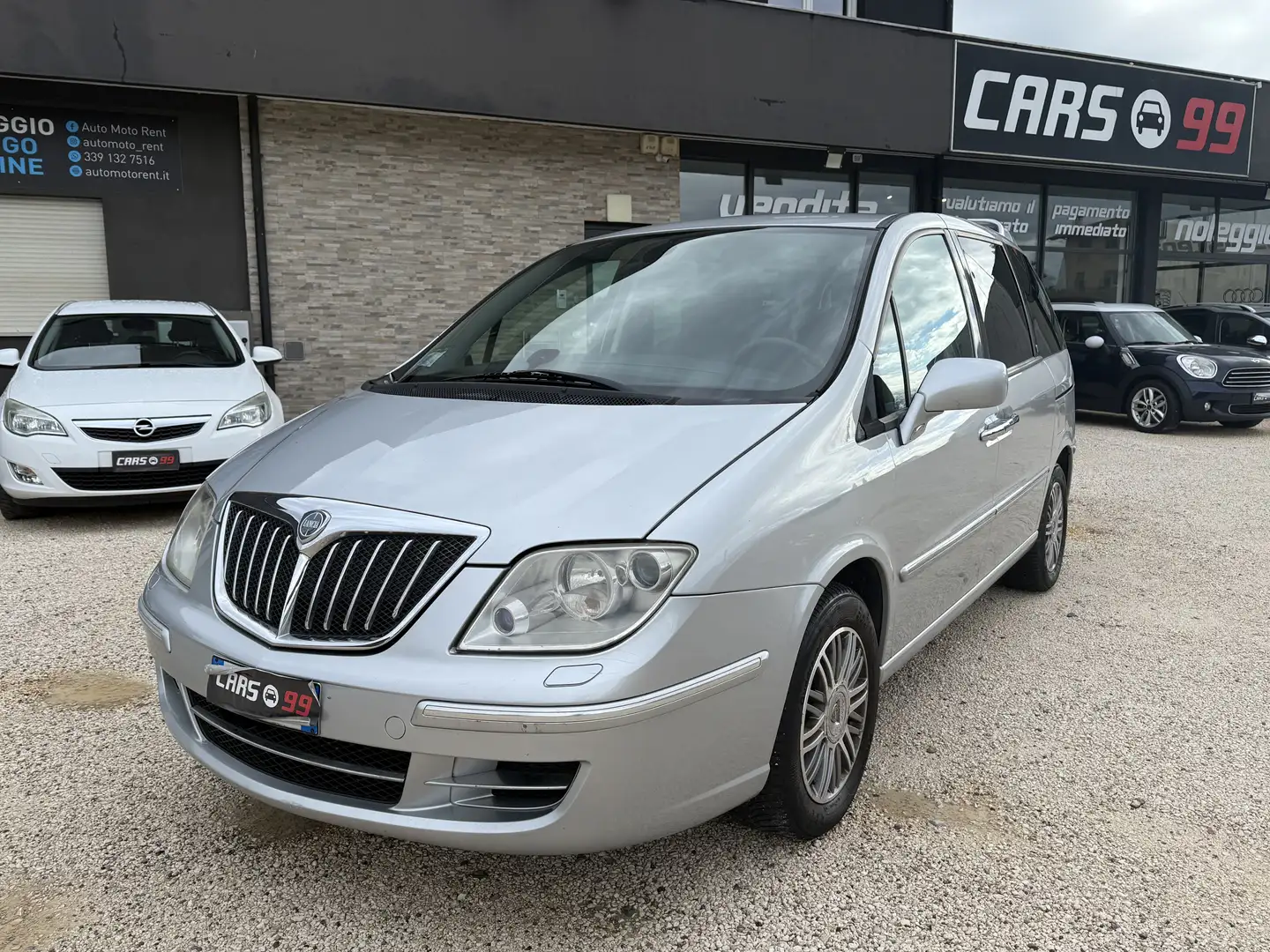 Lancia Phedra 2.2 mjt Platinum 170cv auto dpf 7 POSTI Ezüst - 1