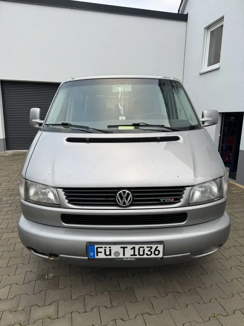 Volkswagen T4 Multivan Grau - 1