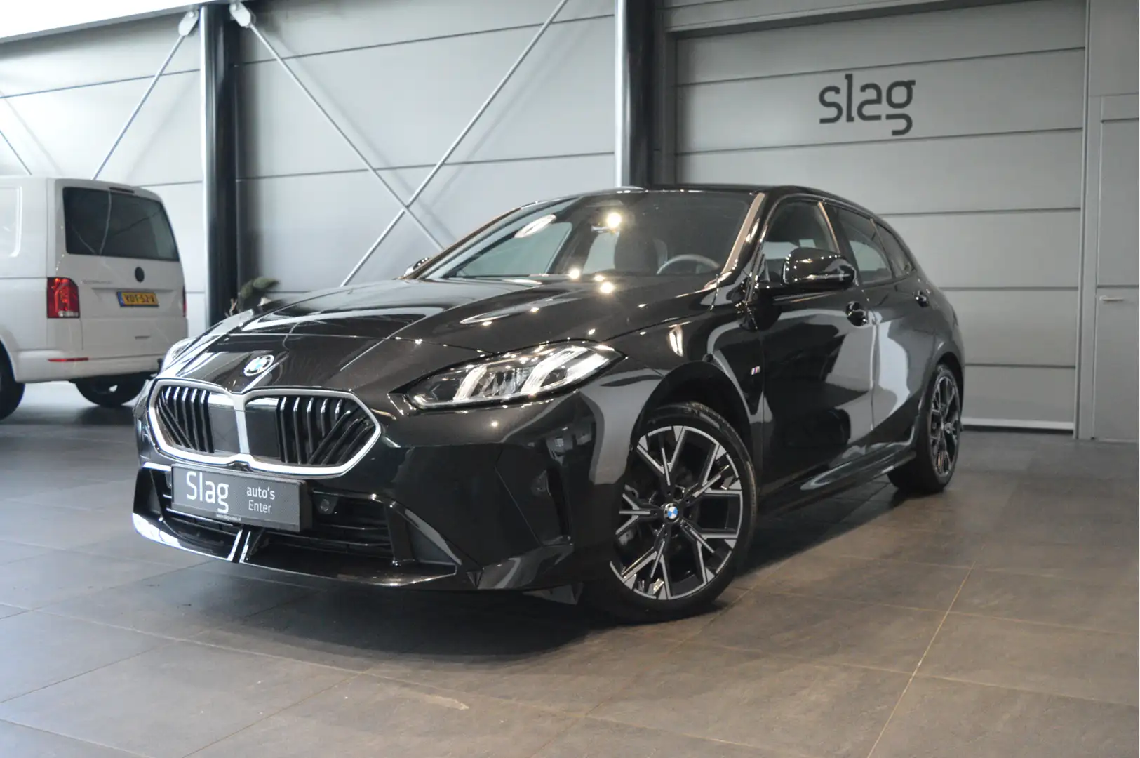 BMW 120 1-serie M Sport navi camera led cruise 18 inch nie Schwarz - 1