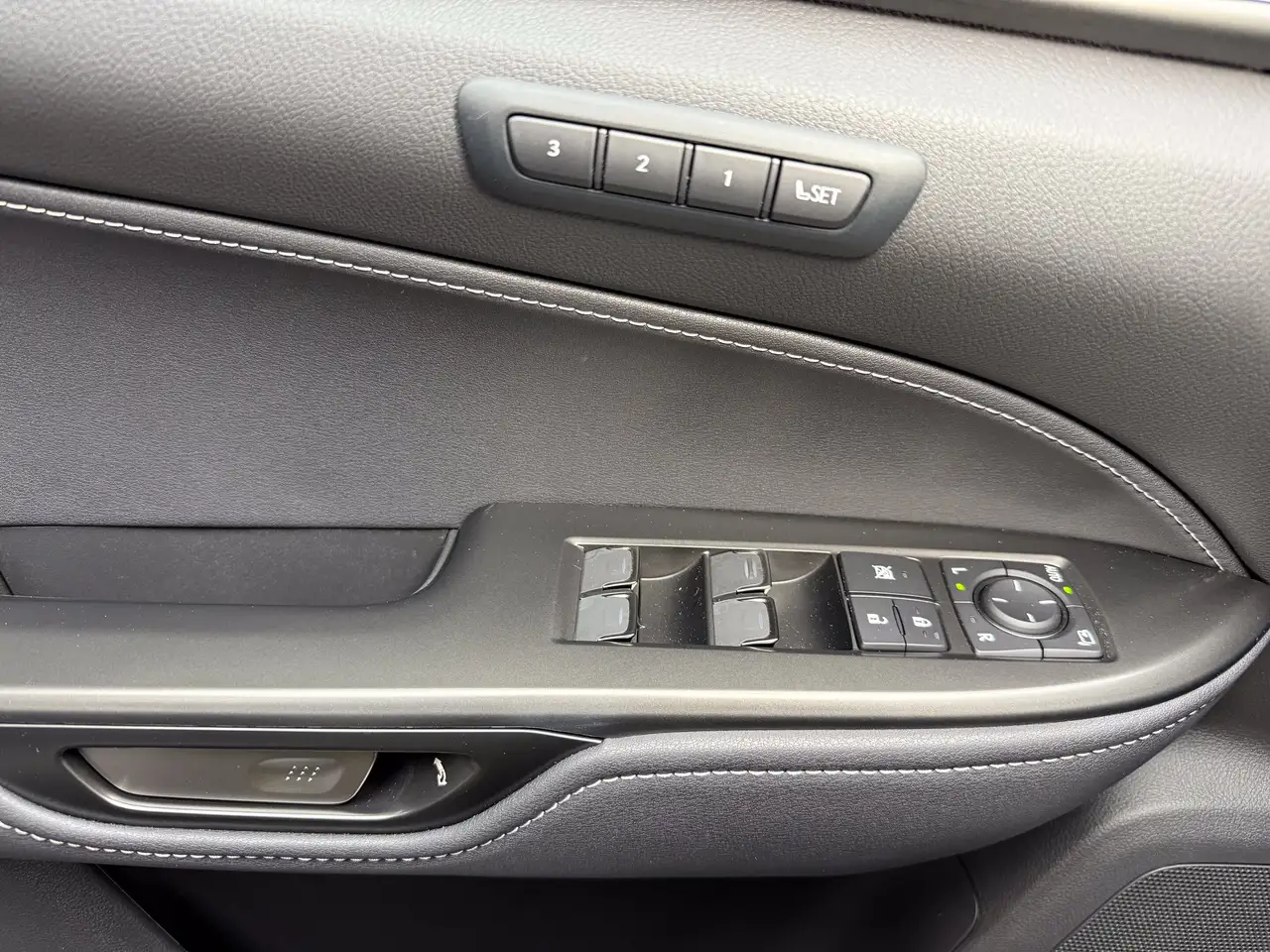 Lexus NX photo Lexus NX