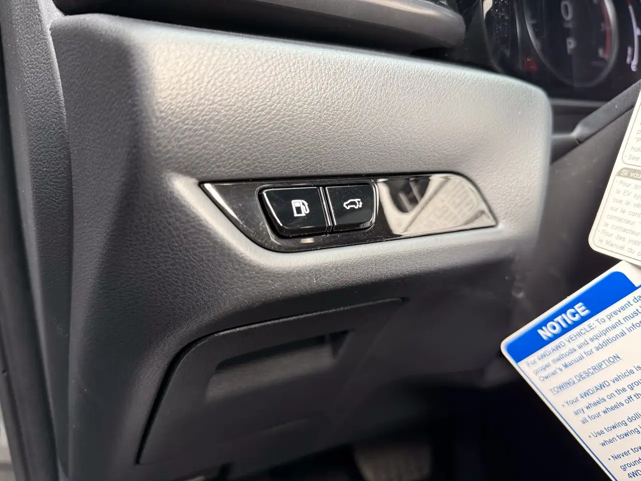 Lexus NX photo Lexus NX