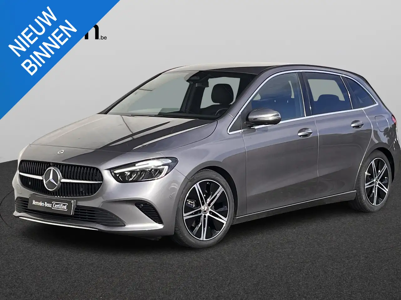 Mercedes-Benz B 180