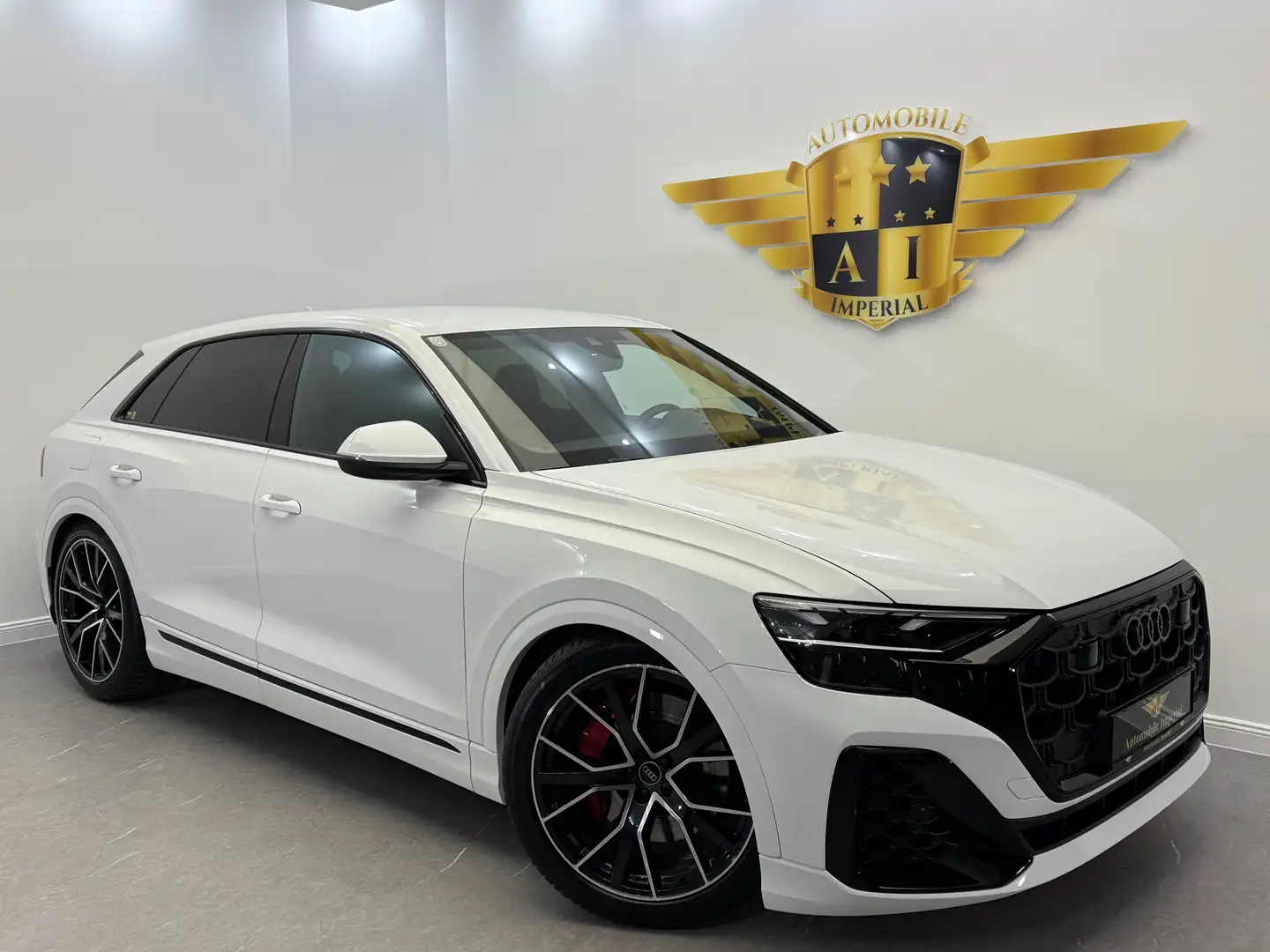 Audi Q8 55 TFSI e Quattro // S-LINE // FACELIFT // AHK // Weiß - 1