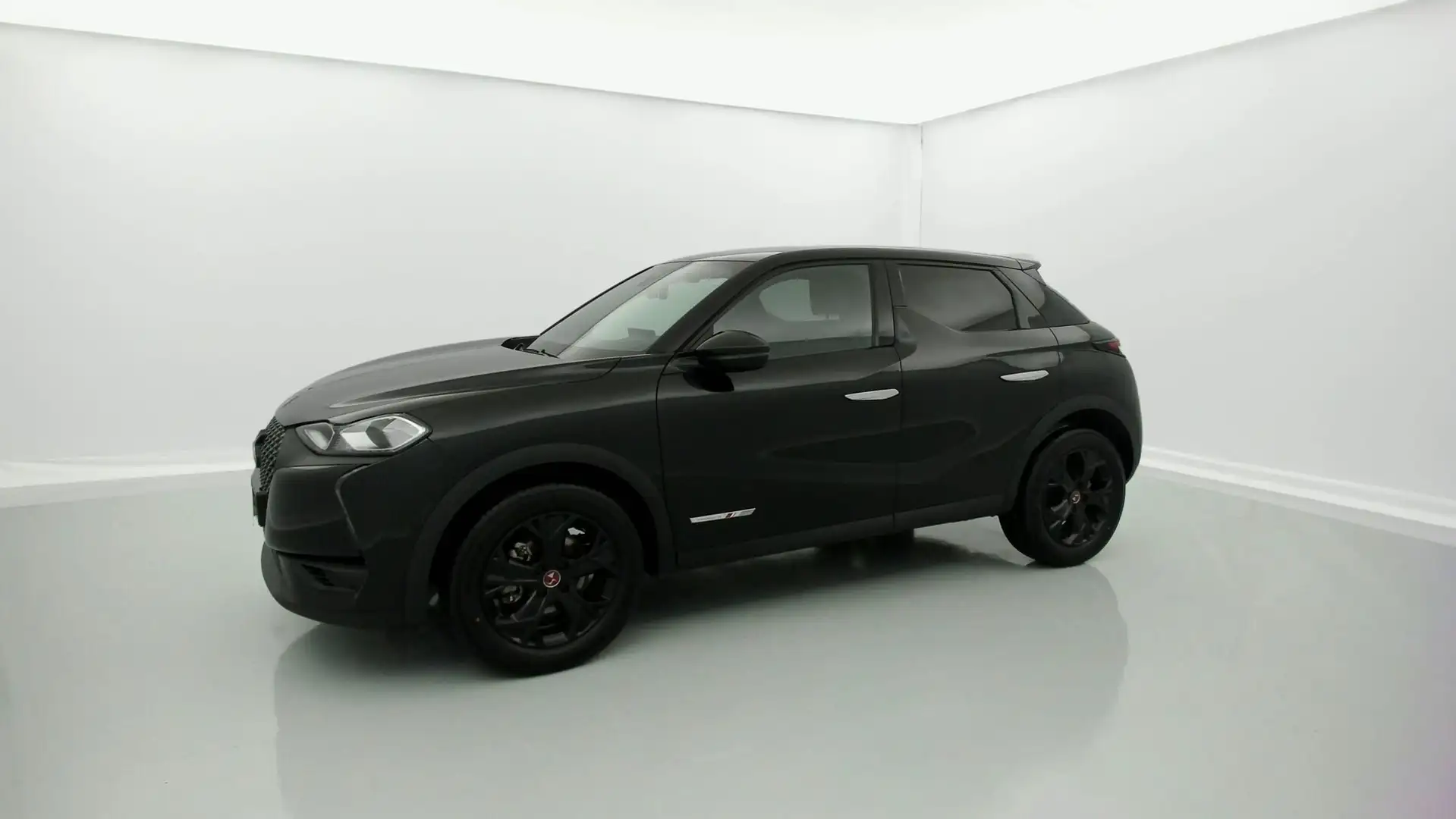 DS Automobiles DS 3 crossback 1.5 BLUEHDI 130 EAT performance line Schwarz - 2