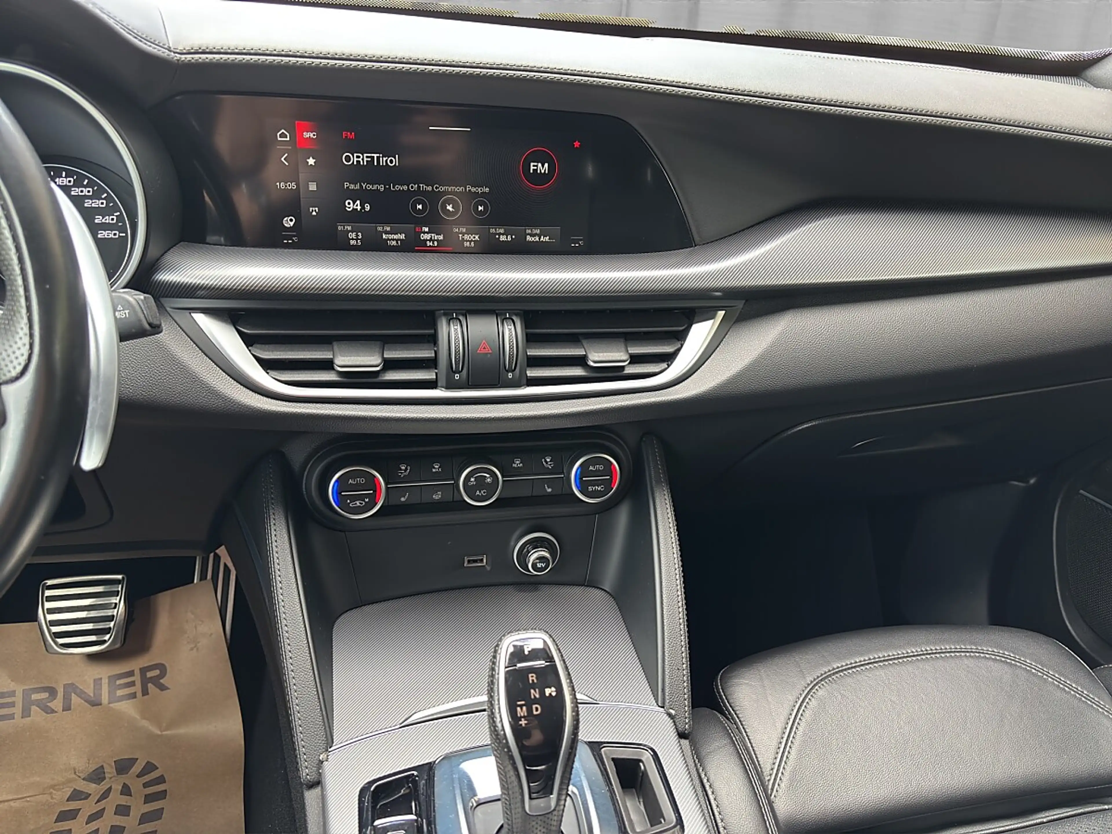Alfa Romeo Stelvio Veloce 2,2 16V 210 AT8 Q4 — photo 14