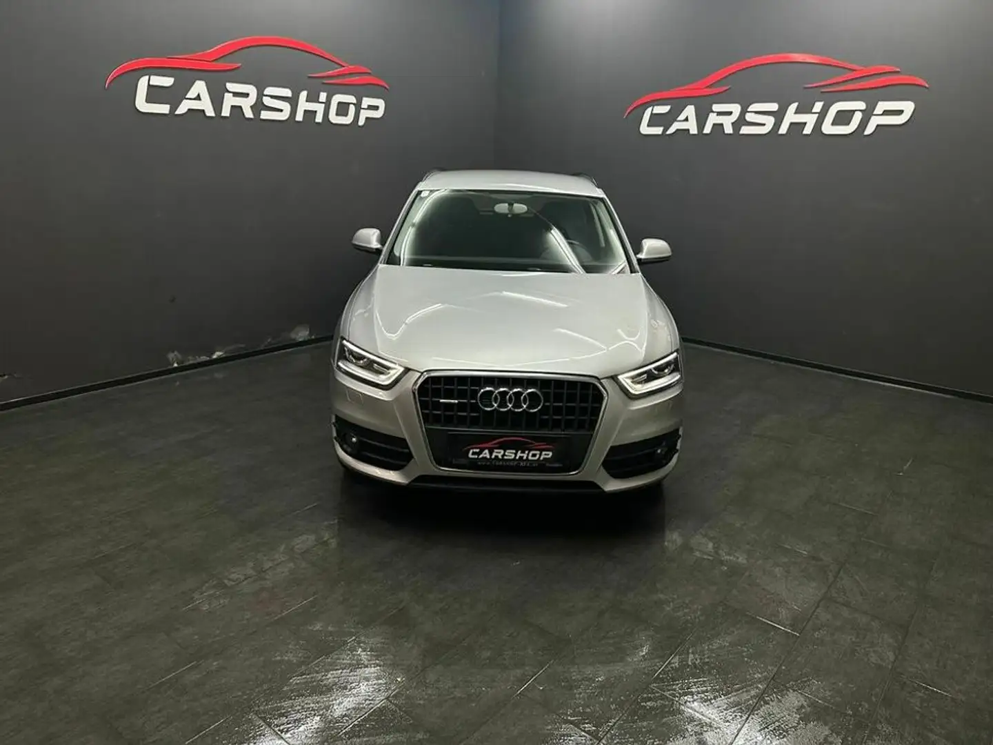 Audi Q3 2.0 TDI quattro Silber - 1