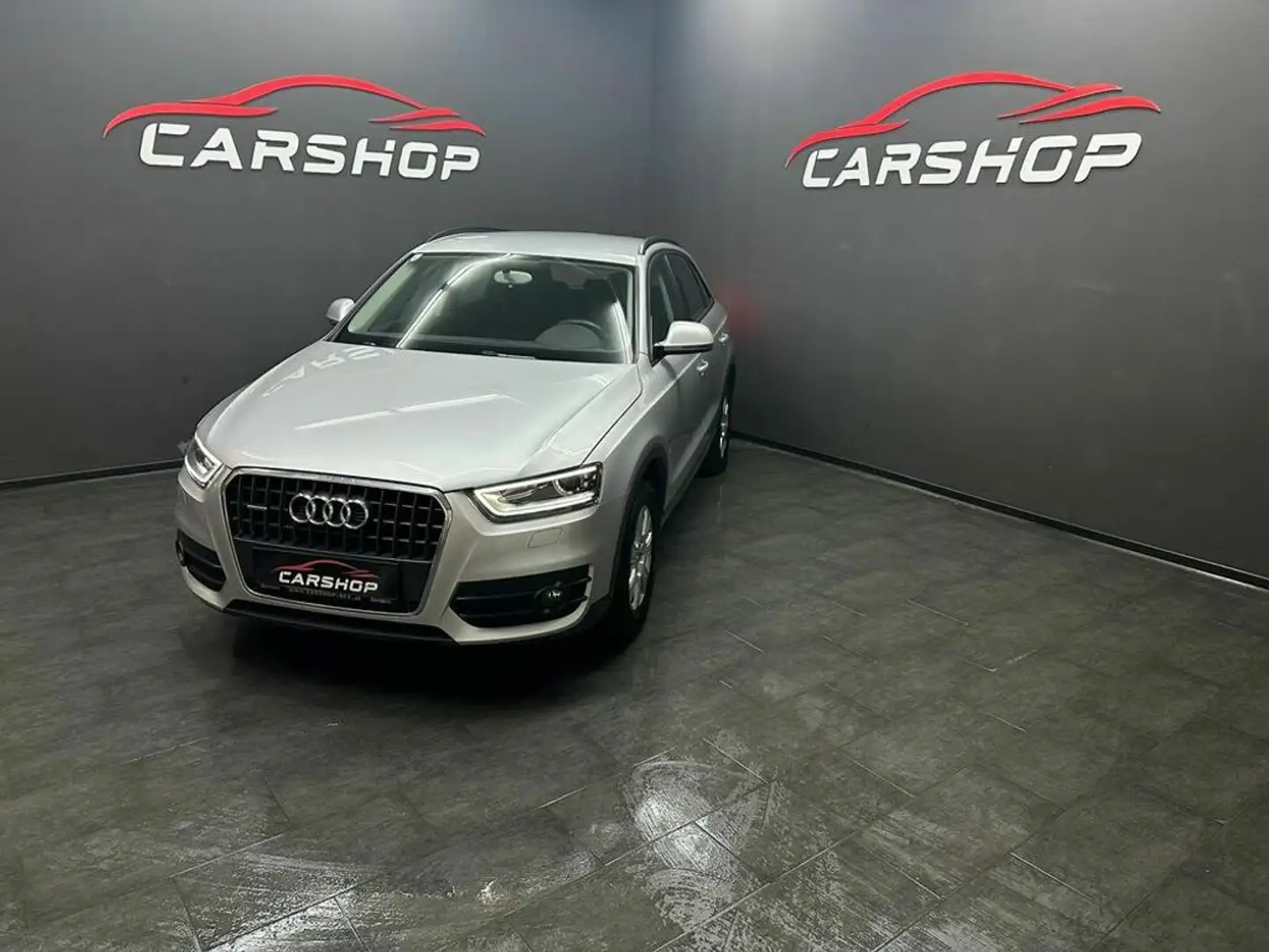 Audi Q3 2.0 TDI quattro Silber - 2